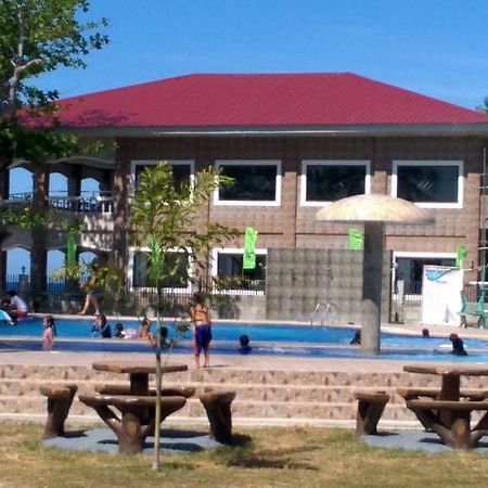 Lagoon Beach Resort Gitagun Экстерьер фото