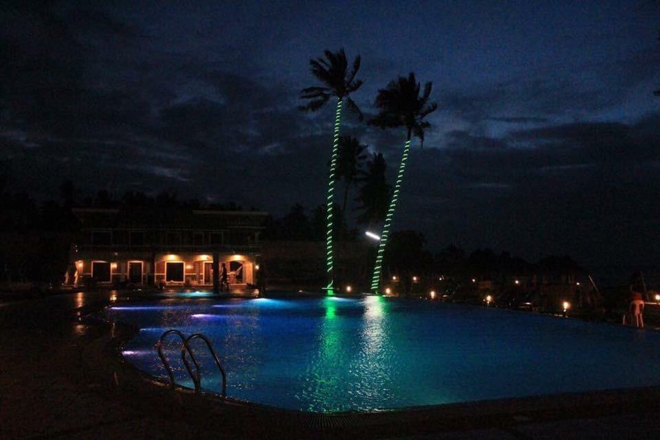 Lagoon Beach Resort Gitagun Экстерьер фото